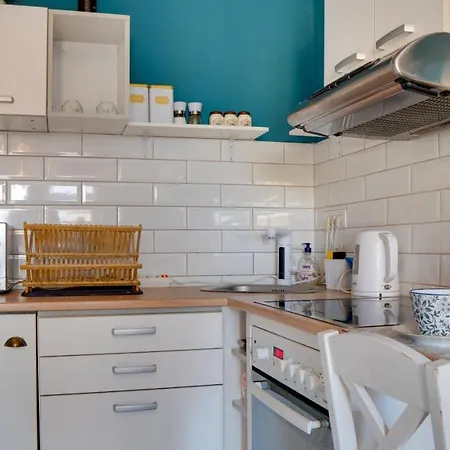 Yin - Hot Tub, Sauna, דירה נובי סאד