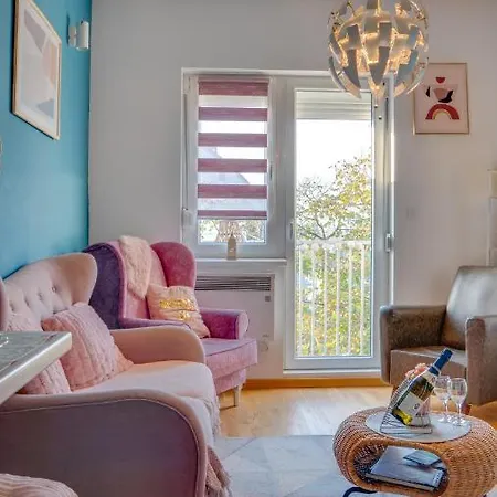 Yin - Hot Tub, Sauna, דירה