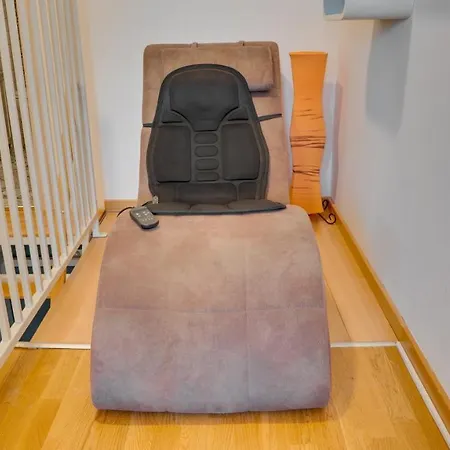 Yin - Hot Tub, Sauna, נובי סאד