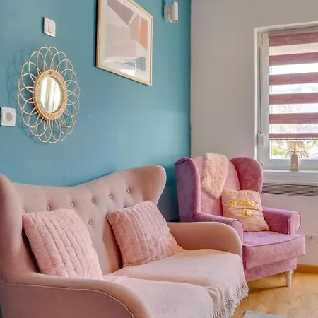 Yin - Hot Tub, Sauna, דירה