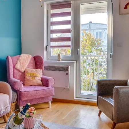 Yin - Hot Tub, Sauna, Apartment Novi Sad