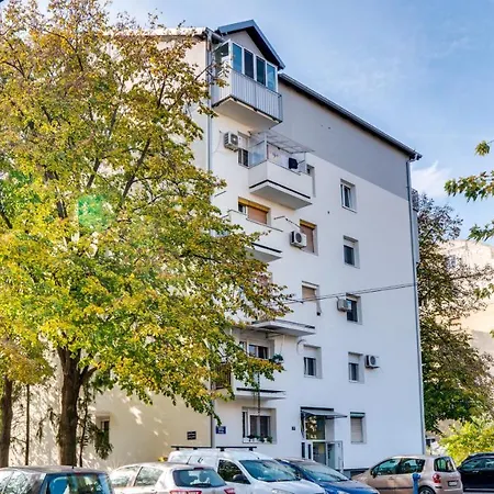 Yin - Hot Tub, Sauna, דירה *