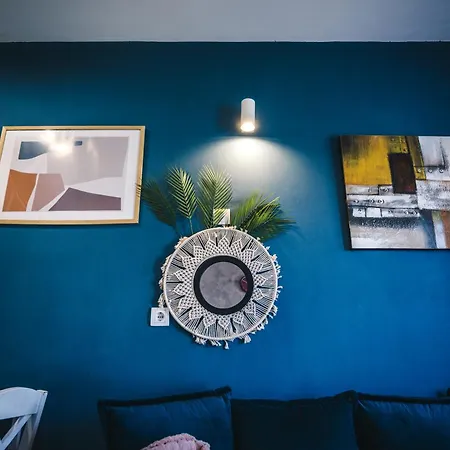 Yin - Hot Tub, Sauna, דירה