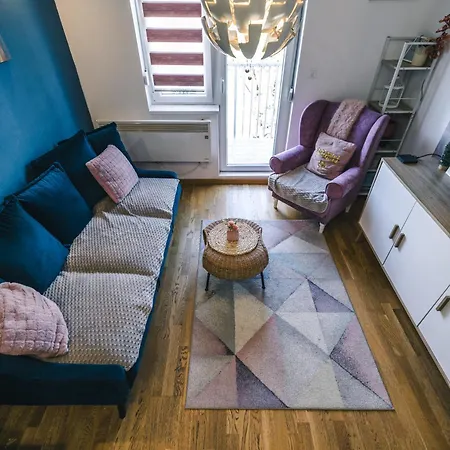 Yin - Hot Tub, Sauna, * נובי סאד