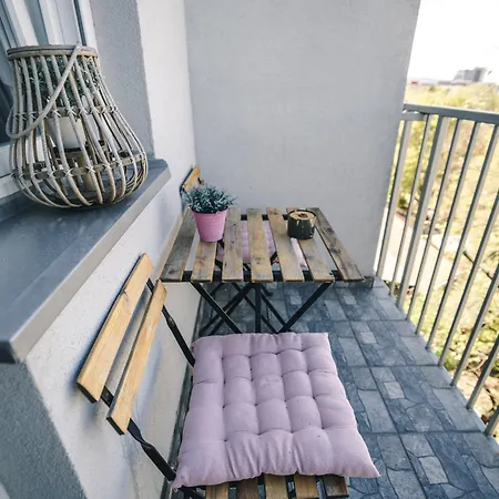 Yin - Hot Tub, Sauna, * נובי סאד